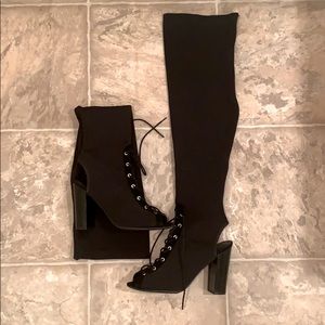 Black GUESS boots